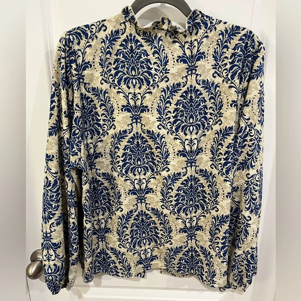 SHEIN Blue Cream Notched Collar Buttoned Blouse - Picture 2 of 3